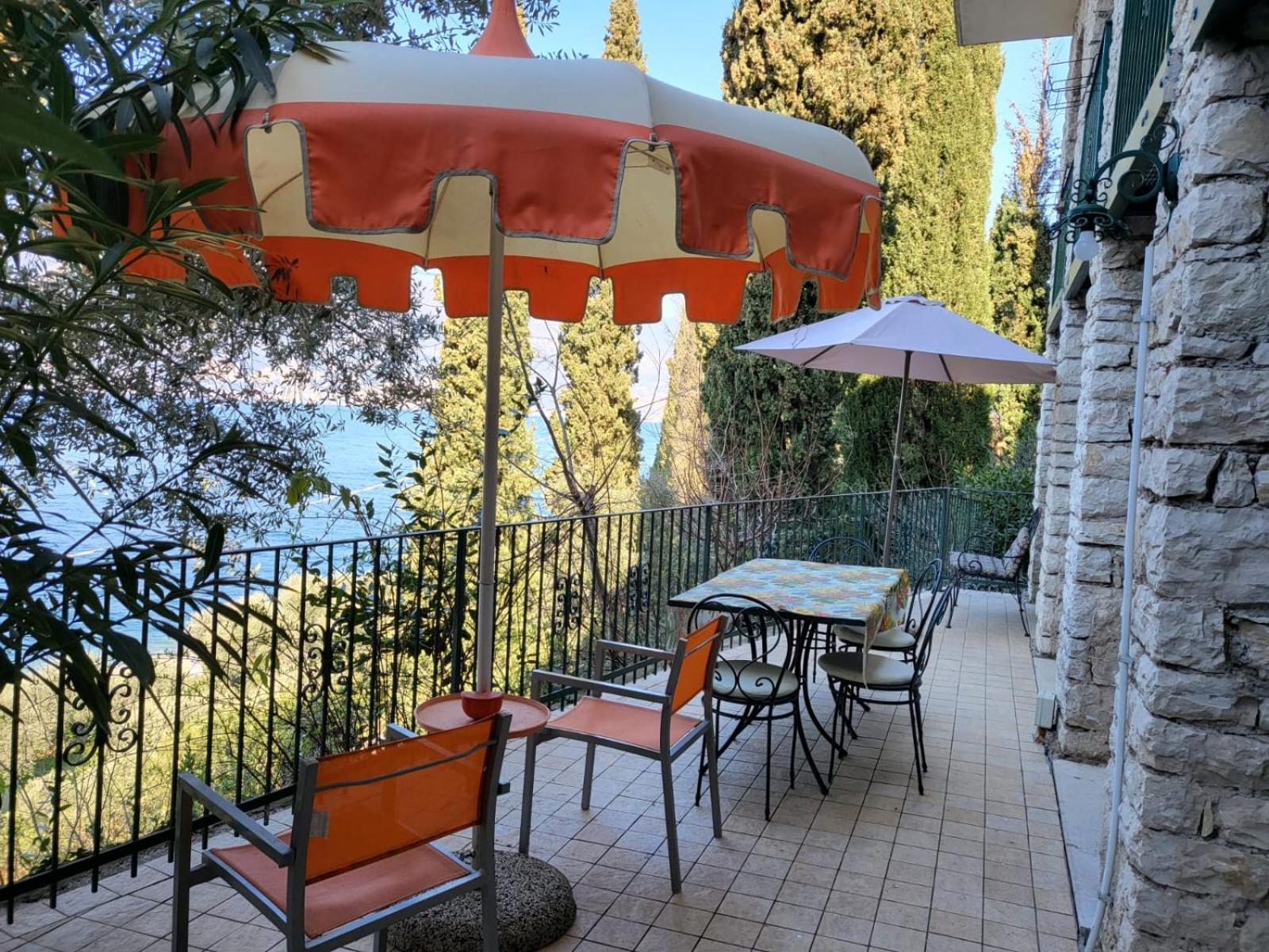 Wonderfull Lake View With Pool With Breakfast Gardasee Apartment